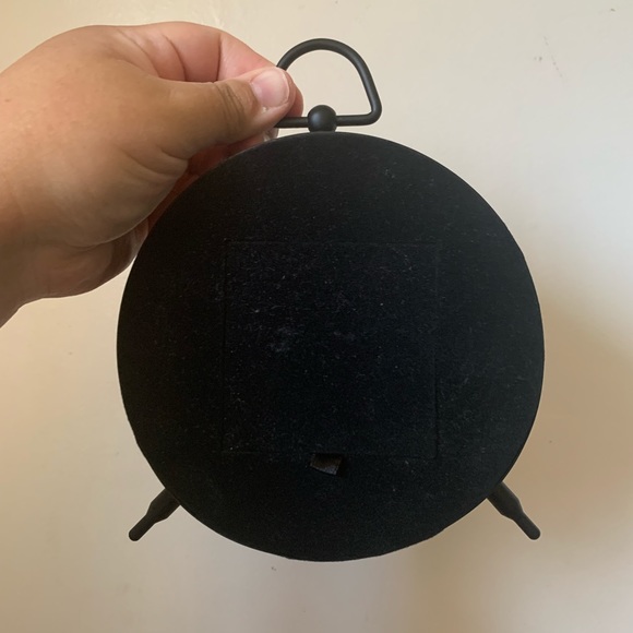 Disney Alice in Wonderland white rabbit live action desk clock - Picture 3 of 6